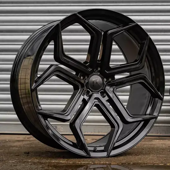   24 inch alloy wheel