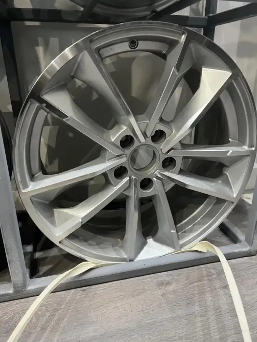   18 inch alloy wheel