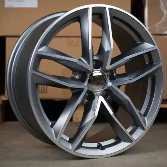   22 inch alloy wheel