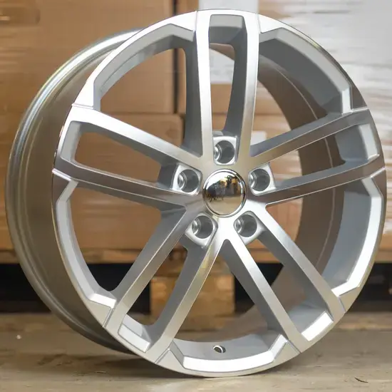   18 inch alloy wheel
