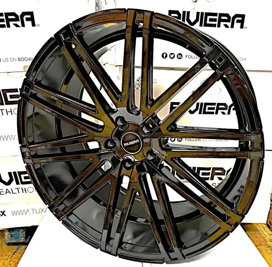   22 inch alloy wheel