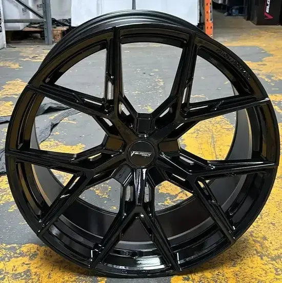   21 inch alloy wheel
